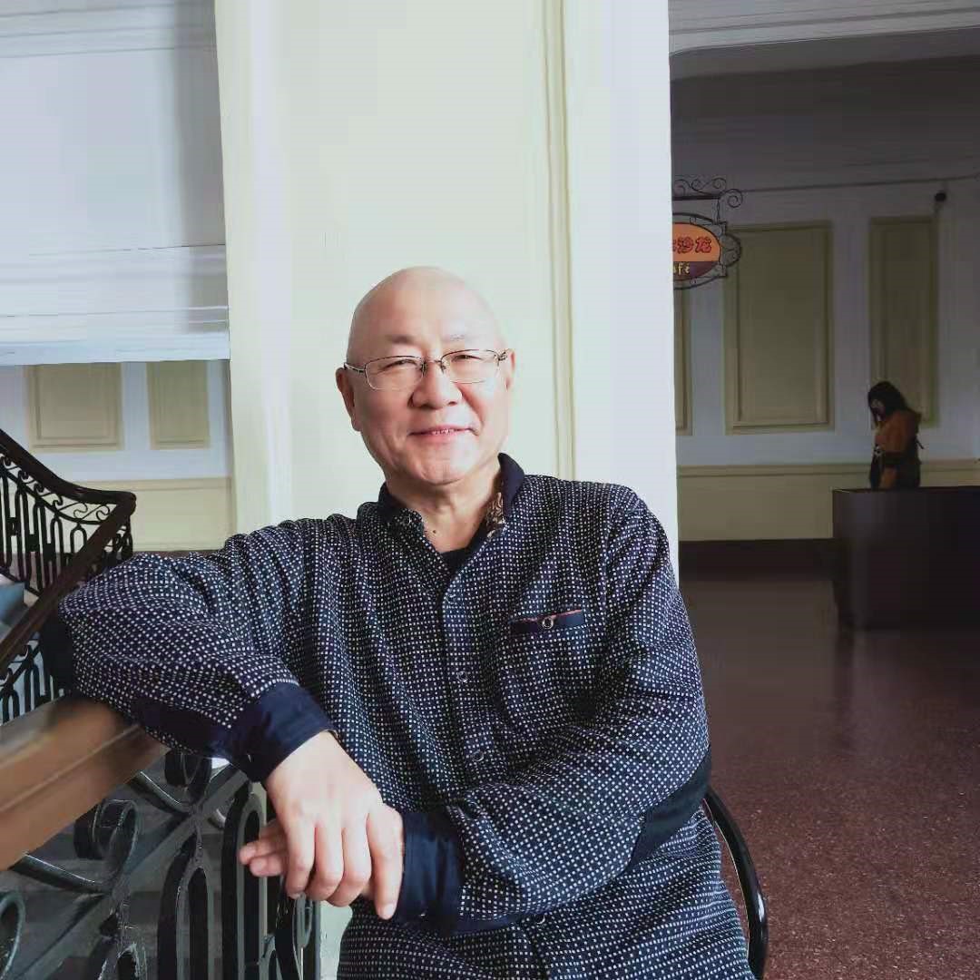 工业建筑及其设计理论,居住建筑,公共建筑,环境艺术 个人简介: 李大为